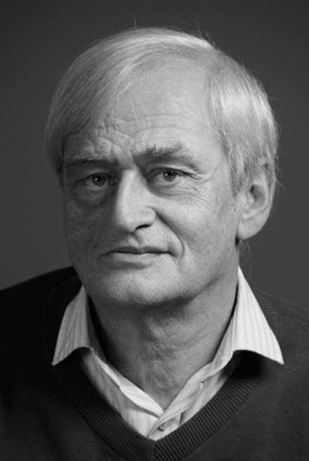 prof. PhDr. Pavel Vlček